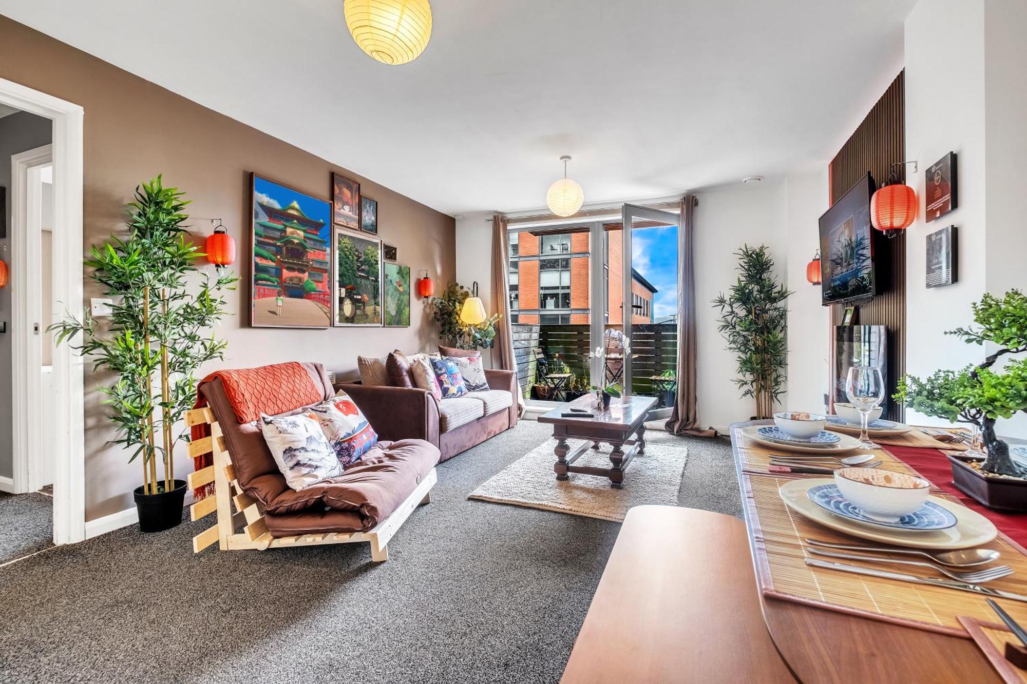 Anime Suite - Central And Free Parking With Netflix Birmingham Esterno foto