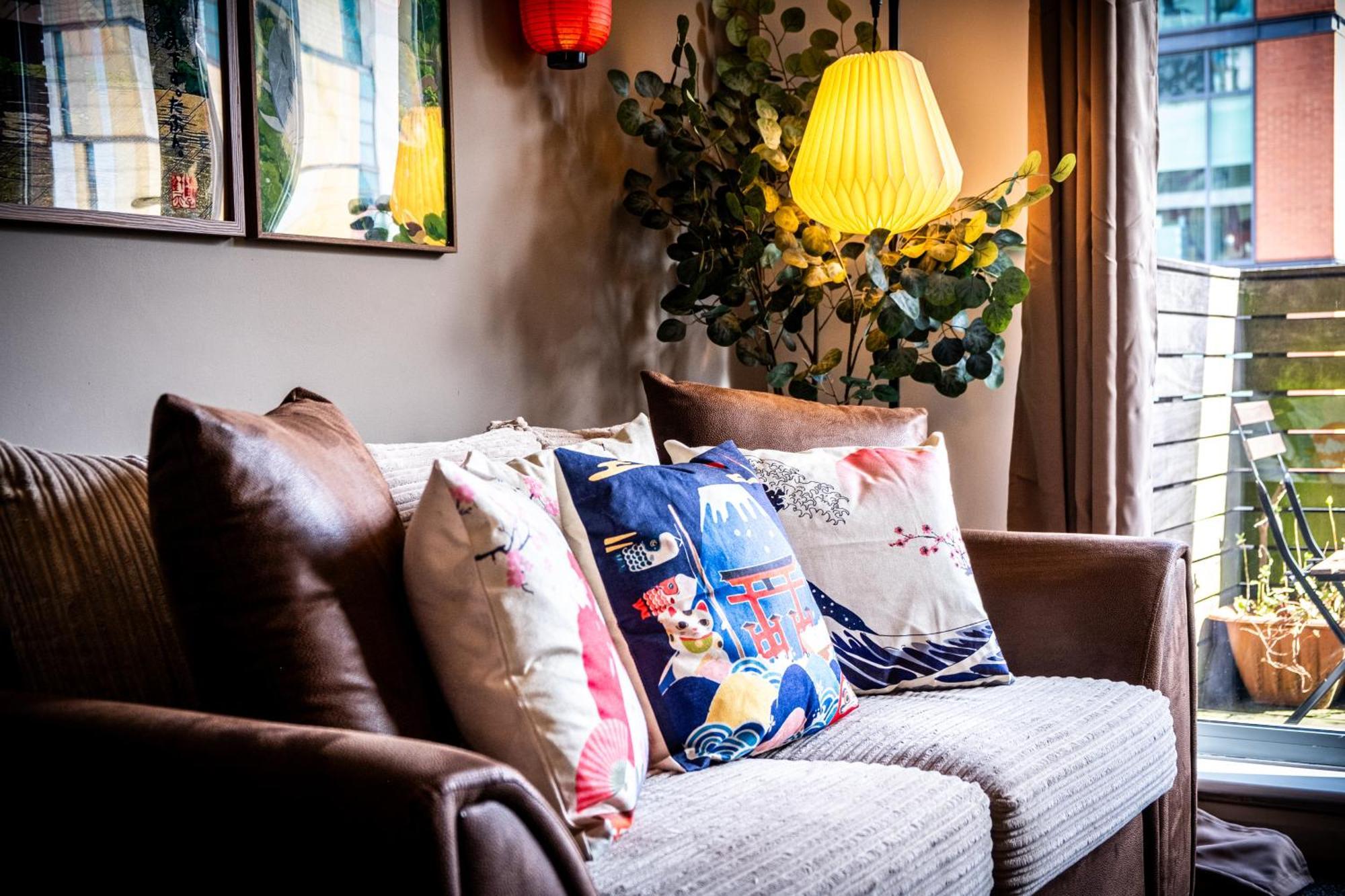 Anime Suite - Central And Free Parking With Netflix Birmingham Esterno foto