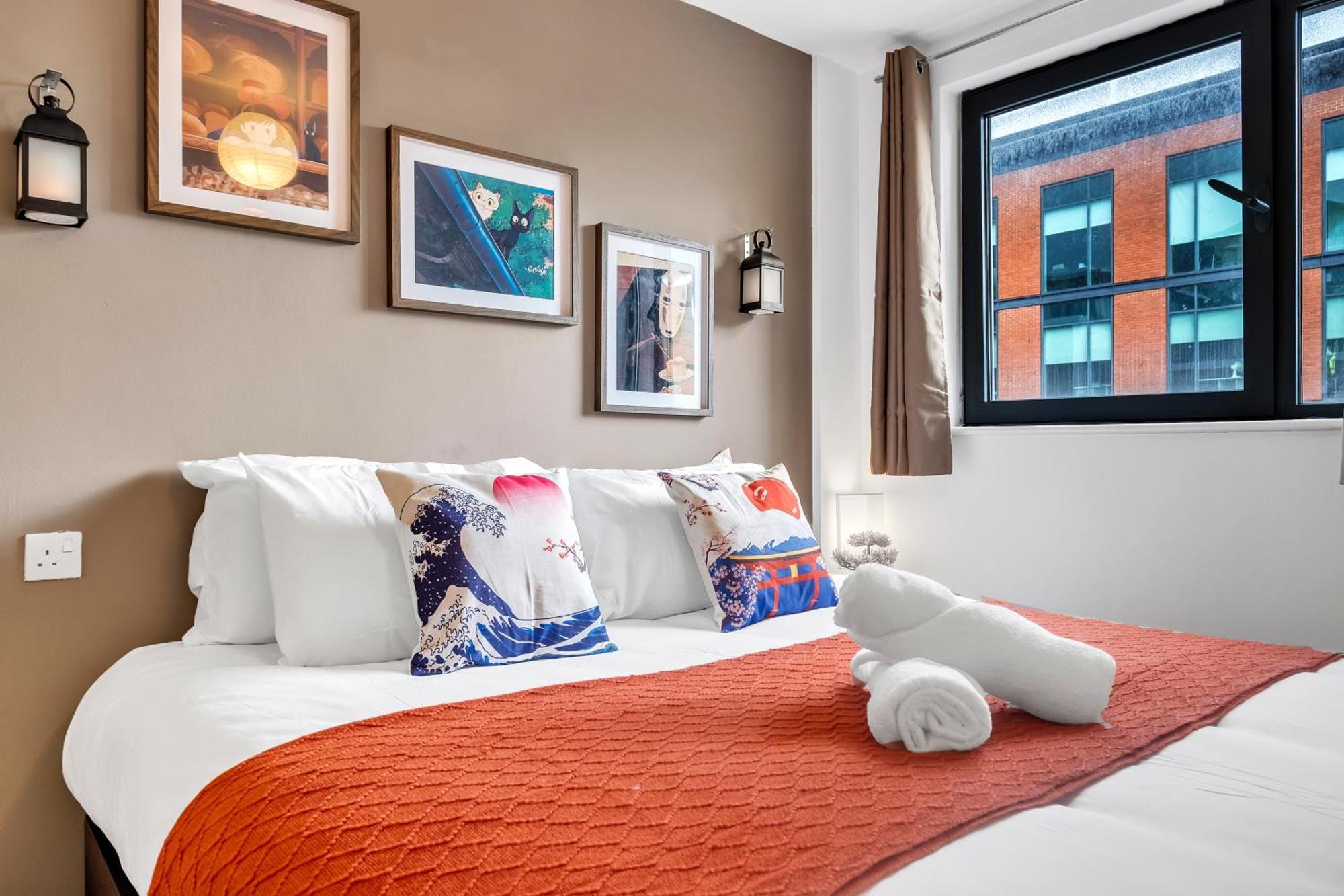 Anime Suite - Central And Free Parking With Netflix Birmingham Esterno foto