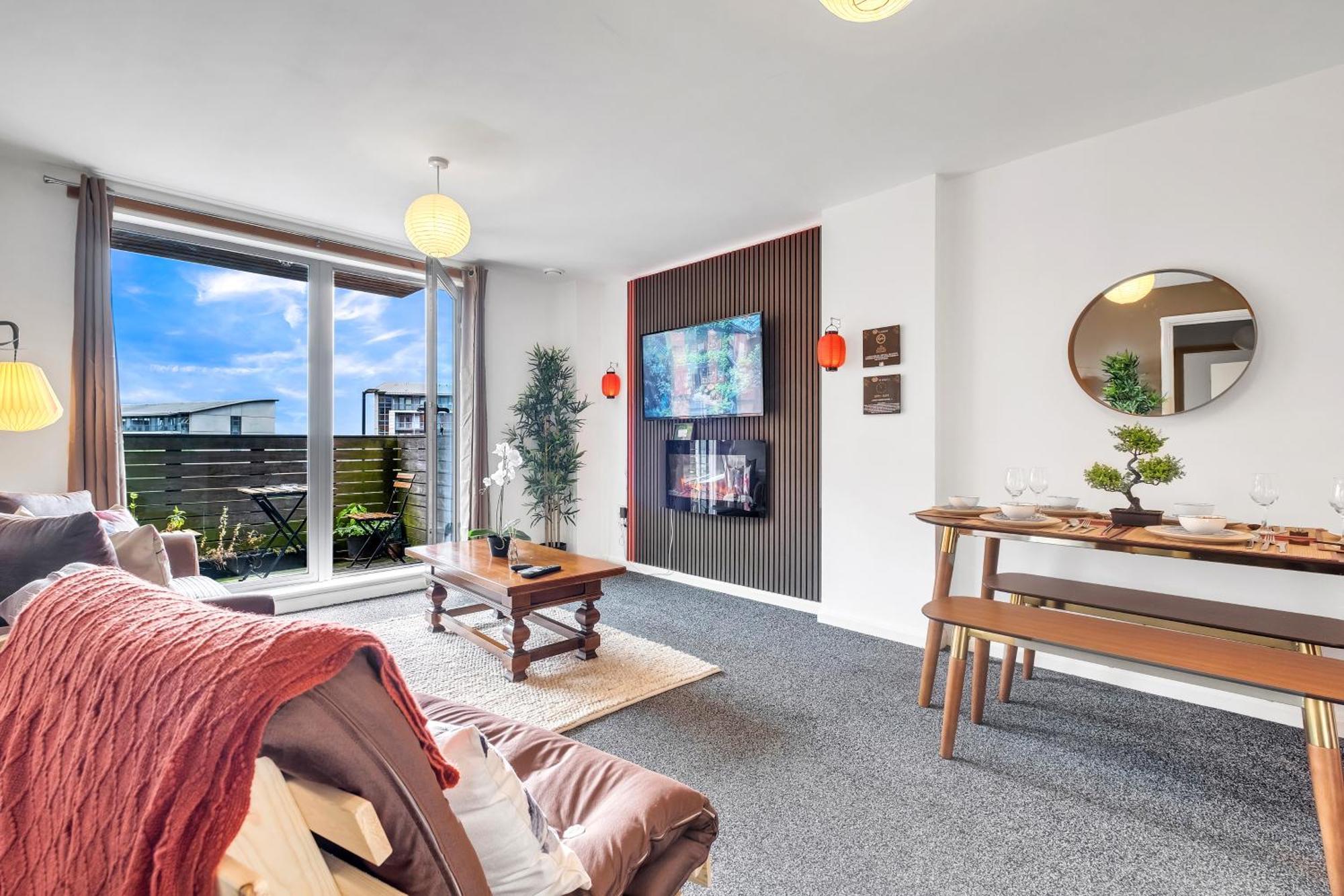 Anime Suite - Central And Free Parking With Netflix Birmingham Esterno foto