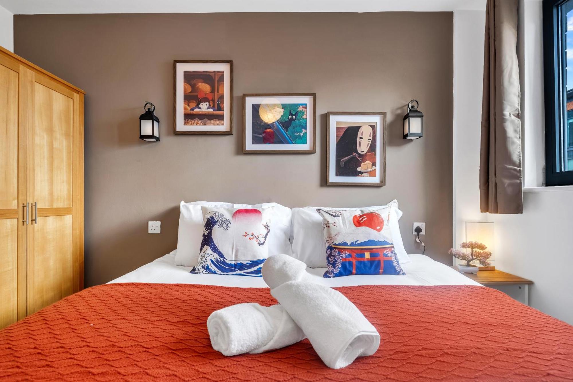 Anime Suite - Central And Free Parking With Netflix Birmingham Esterno foto
