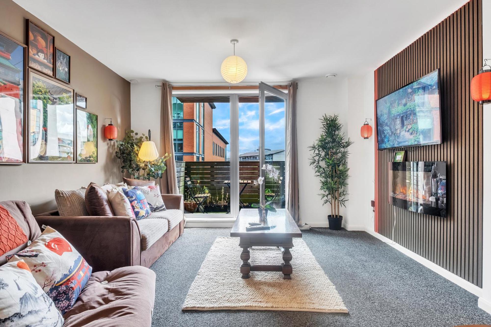 Anime Suite - Central And Free Parking With Netflix Birmingham Esterno foto