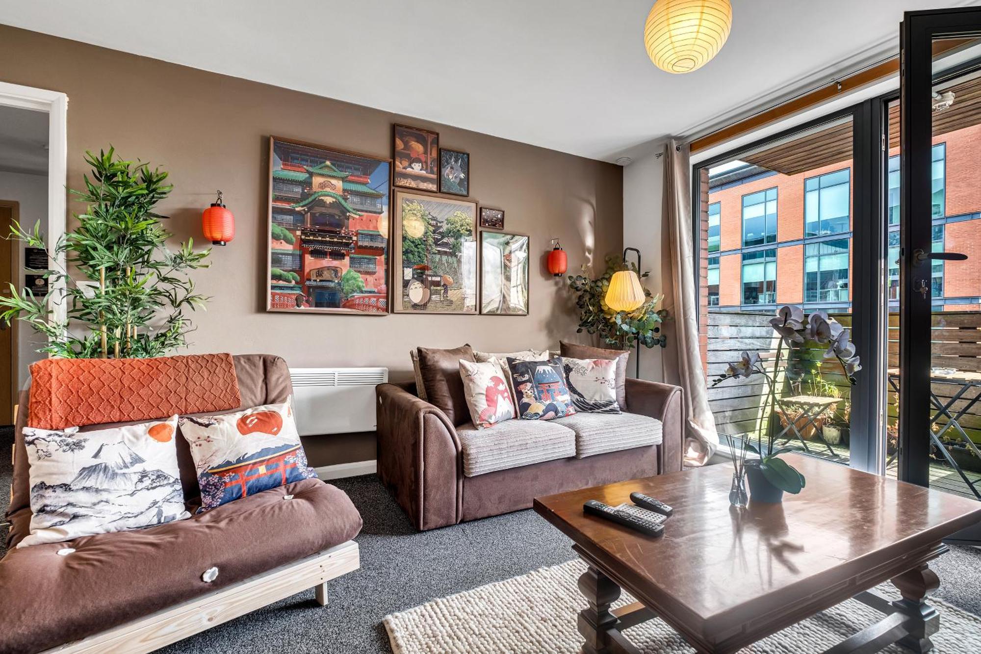 Anime Suite - Central And Free Parking With Netflix Birmingham Esterno foto
